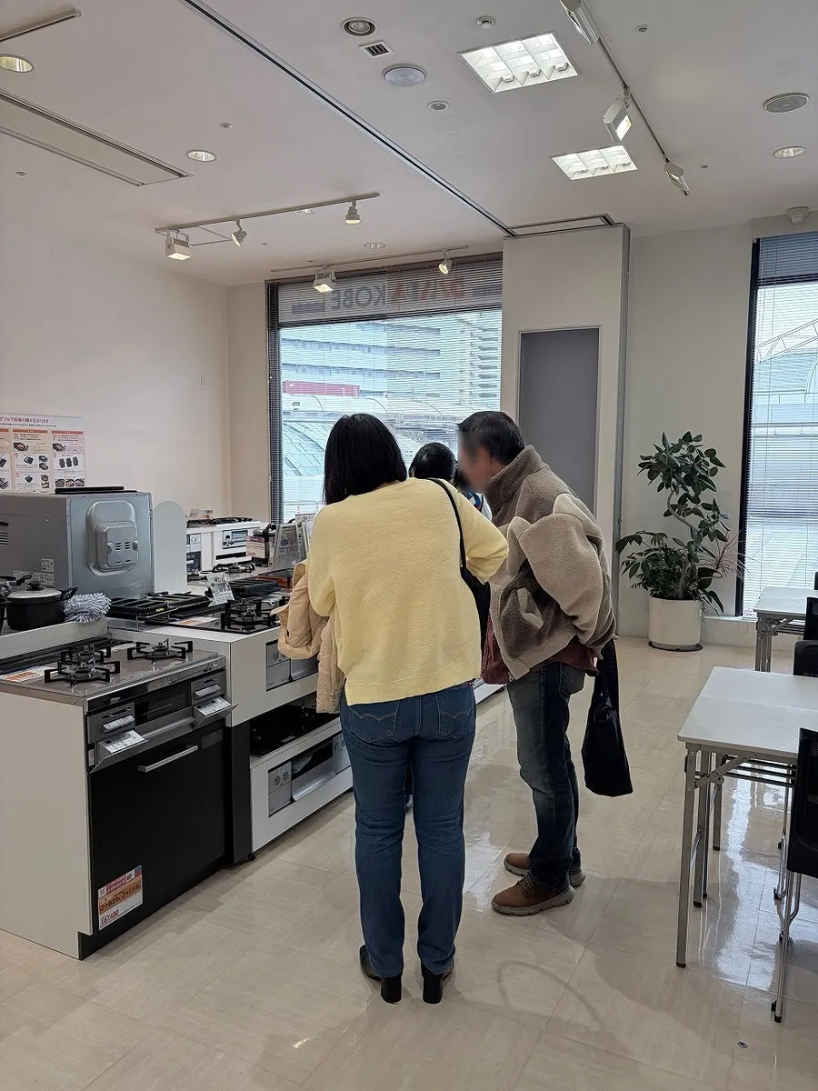大阪ガスのショールームへお客様をご案内しました!